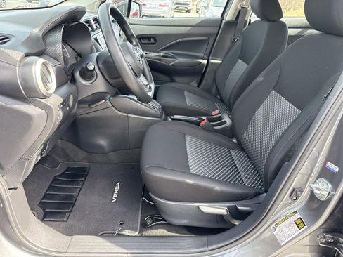 Used 2023 Nissan Versa S w/ S Plus Package image 29