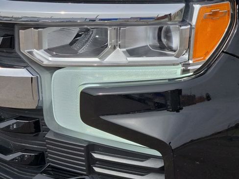 Used 2025 Chevrolet Silverado 1500 LT image 8