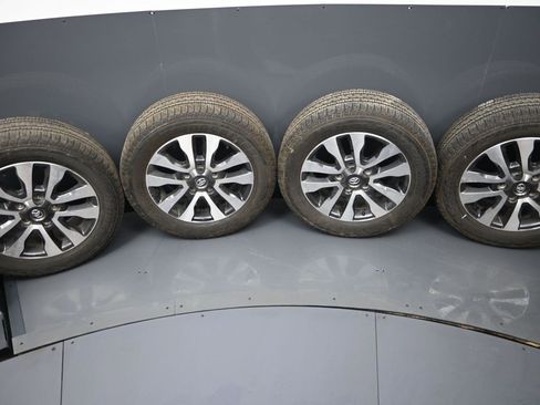 Used 2021 Toyota Tundra Limited w/ Limited Premium Package image 39