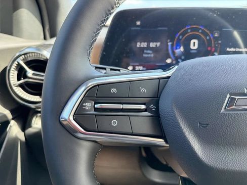 New 2026 Chevrolet Equinox ACTIV w/ Convenience Package III FWD image 26
