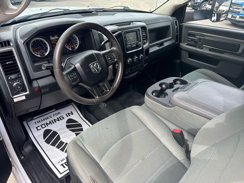 Used 2015 RAM 3500 Tradesman w/ Power & Remote Entry Group image 3