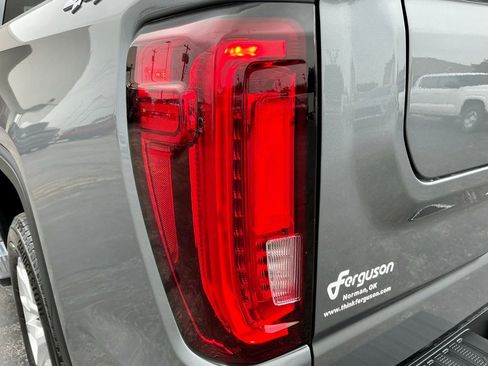 Used 2019 GMC Sierra 1500 SLT w/ SLT Premium Plus Package AWD/4WD image 14