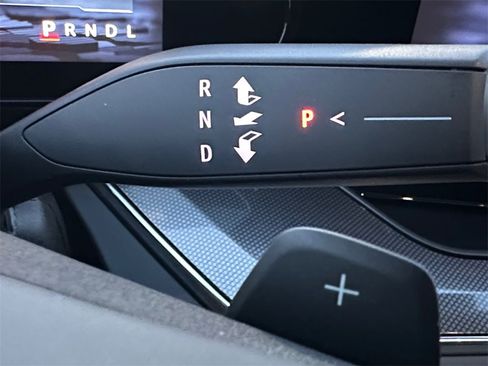 New 2026 Chevrolet Suburban RST w/ RST Capability Package image 18