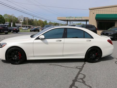 Used 2019 Mercedes-Benz S 560 4MATIC Sedan image 2