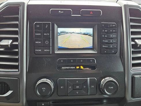 Used 2017 Ford F150 XLT image 14