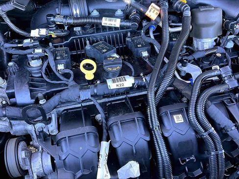 Used 2023 Ford Edge Titanium image 30