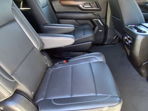 Used 2025 GMC Yukon XL Denali image 18