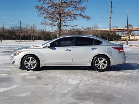 Used 2013 Nissan Altima 2.5 SV w/ 2.5SV Convenience Pkg image 4