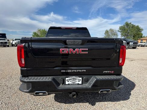 Used 2021 GMC Sierra 1500 AT4 AWD/4WD image 9