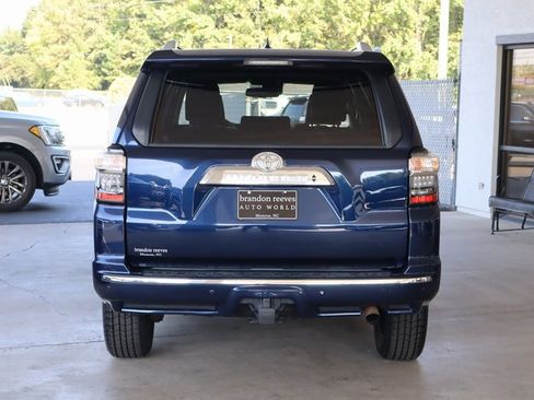 Used 2021 Toyota 4Runner Limited image 4