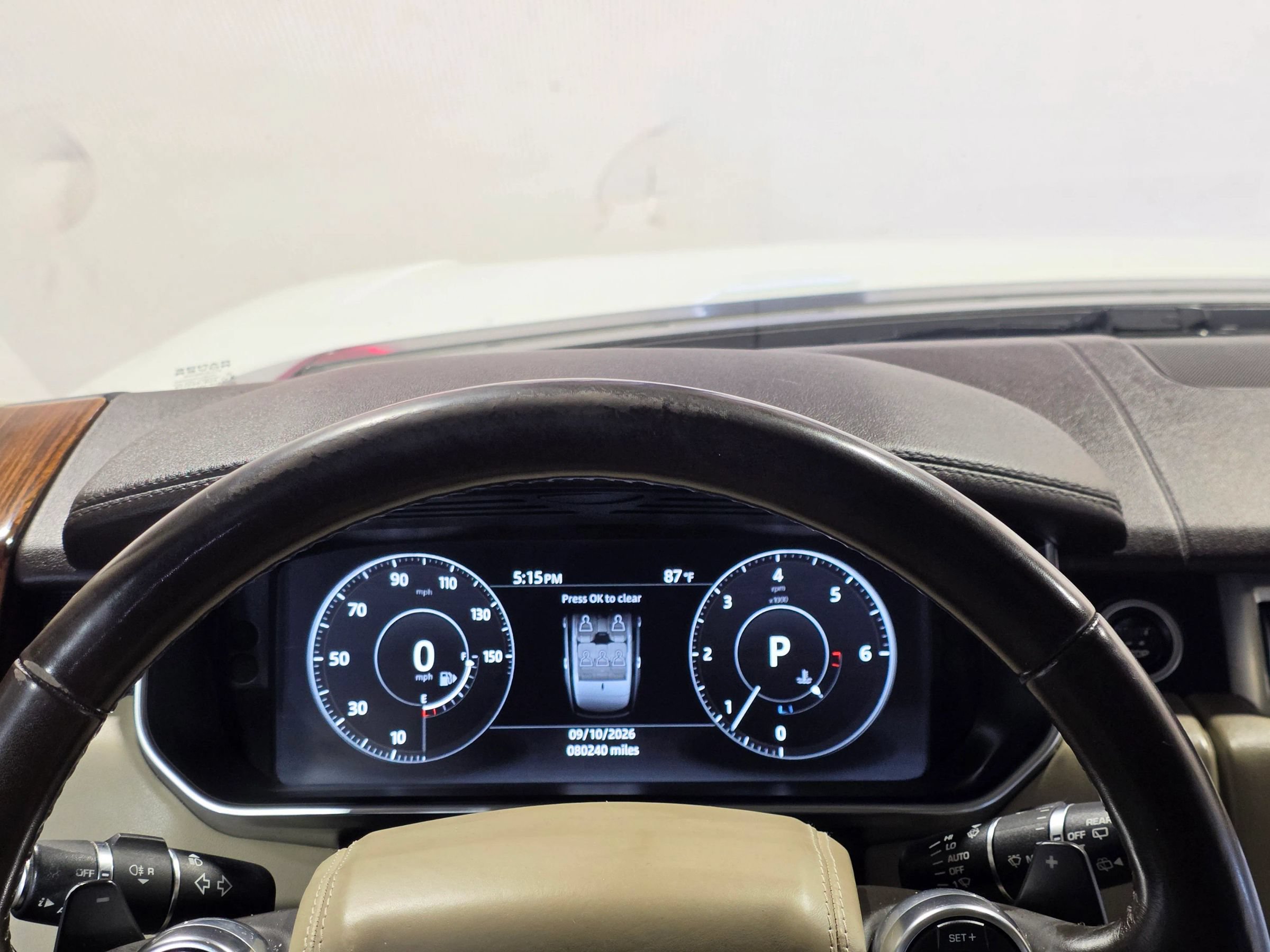 Used 2017 Land Rover Range Rover HSE AWD/4WD image 14