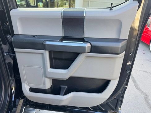 Used 2018 Ford F150 XLT image 15