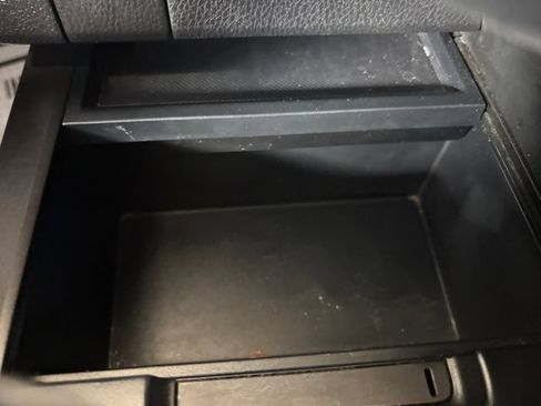 Used 2021 Toyota Camry SE FWD image 36