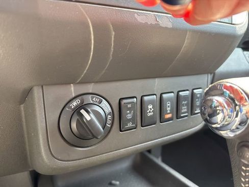 Used 2016 Nissan Frontier PRO-4X w/ Pro-4x Luxury Package image 28