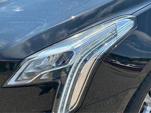 Used 2018 Cadillac XTS Luxury image 28