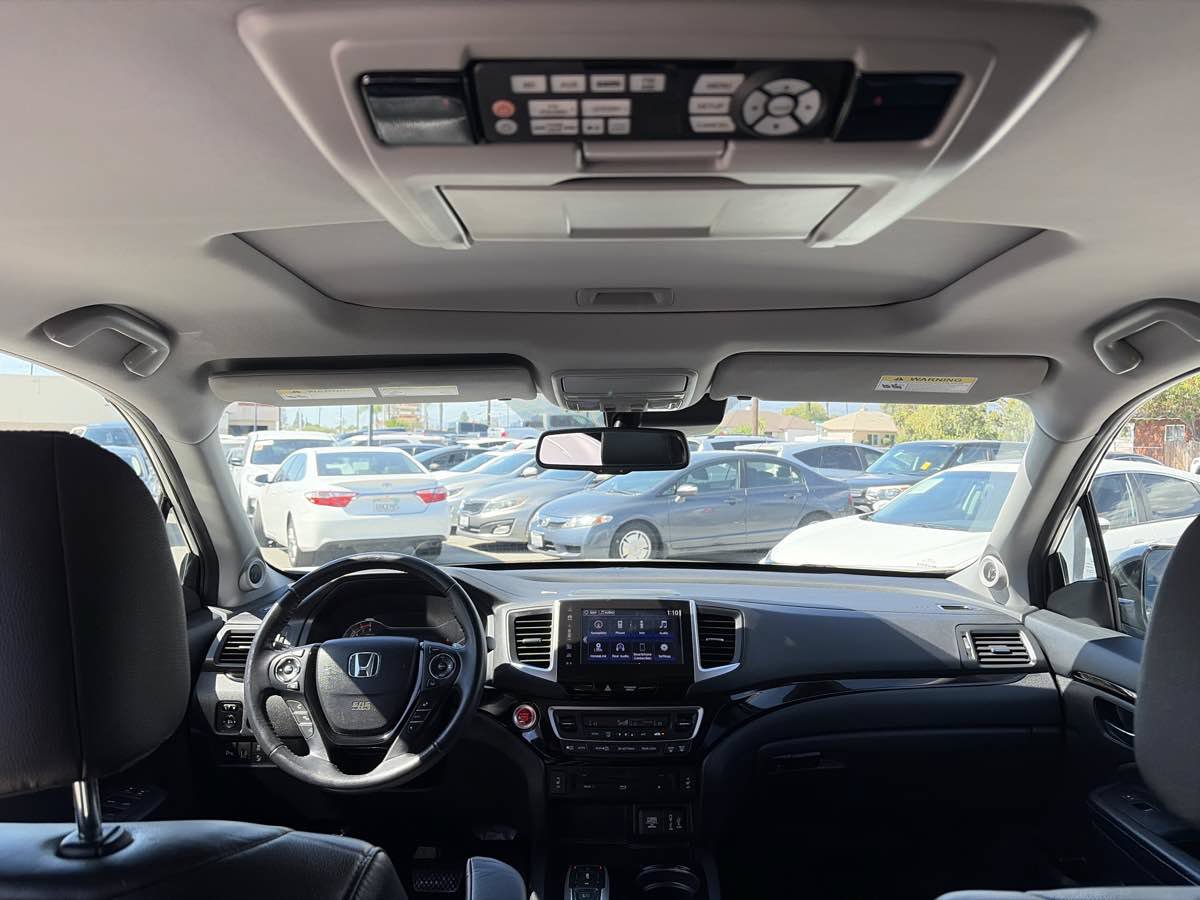 Used 2018 Honda Pilot Touring image 20