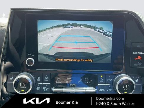 Used 2024 Toyota Highlander XSE FWD image 25