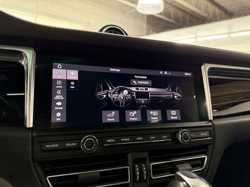 Used 2019 Porsche Macan S AWD/4WD image 23