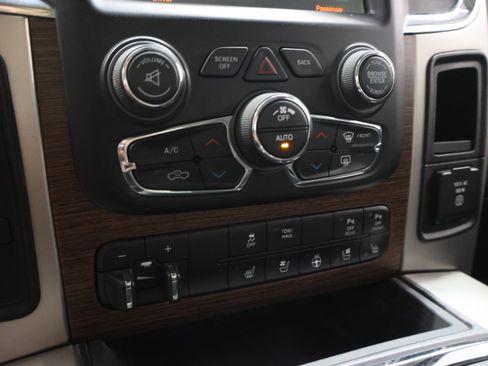 Used 2017 RAM 2500 Laramie w/ Sport Appearance Group AWD/4WD image 45