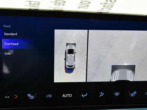 Used 2025 Chevrolet Equinox EV LT w/ Convenience Package FWD image 24