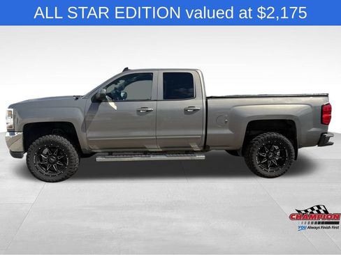 Used 2017 Chevrolet Silverado 1500 LT w/ All Star Edition AWD/4WD image 2