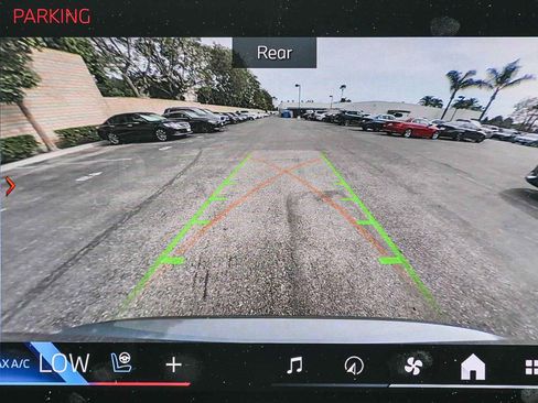 Used 2024 BMW X5 xDrive50e image 24