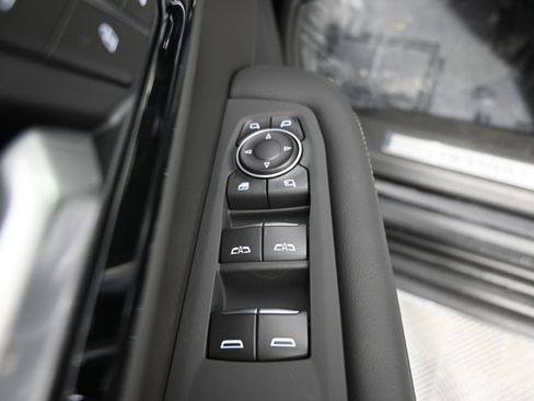 New 2026 Chevrolet Suburban Premier image 22