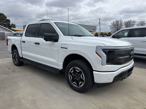 Used 2023 Ford F150 Lightning XLT w/ Max Trailer Tow Package image 4