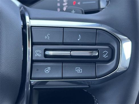 New 2025 GMC Acadia Elevation image 14