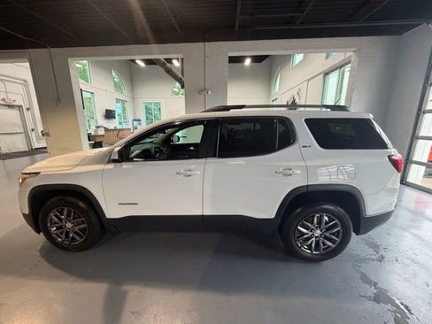 Used 2017 GMC Acadia SLT FWD image 26