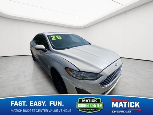 Used 2020 Ford Fusion SE FWD image 1