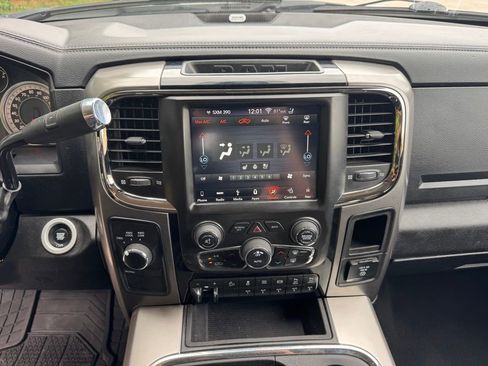 Used 2018 RAM 2500 Laramie w/ Sport Appearance Group AWD/4WD image 28