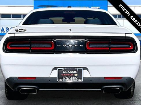 Used 2019 Dodge Challenger R/T image 6