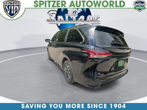 Used 2024 Toyota Sienna XSE AWD/4WD image 7
