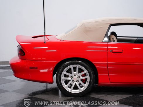 Used 2002 Chevrolet Camaro Z28 w/ SS Performance/Appearance Pkg RWD image 23