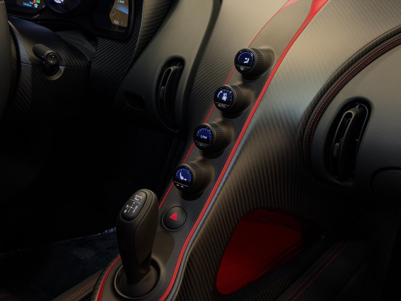 Used 2024 Bugatti Chiron Super Sport AWD/4WD image 42