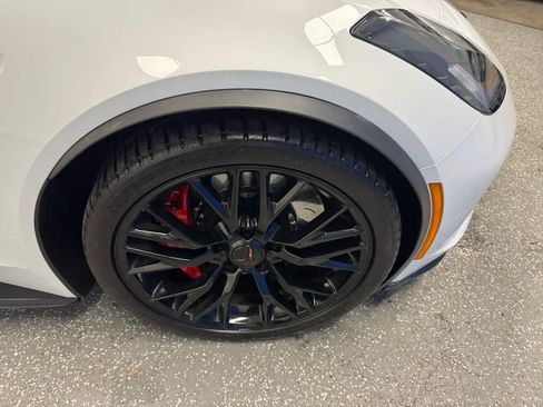 Used 2019 Chevrolet Corvette Z06 RWD image 25