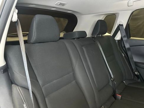 Used 2024 Nissan Rogue S FWD image 18