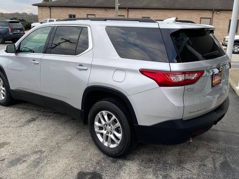 Used 2020 Chevrolet Traverse LT AWD/4WD image 3