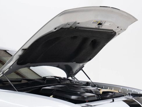 Used 2021 Dodge Challenger SXT image 67