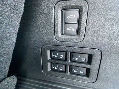 New 2026 INFINITI QX80 4WD w/ Sport Exterior Package image 9