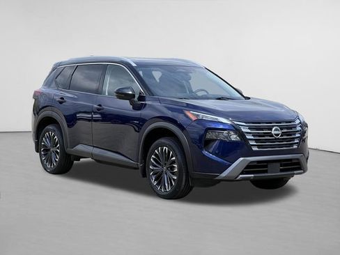 Used 2025 Nissan Rogue SL w/ Tech Package AWD/4WD image 1