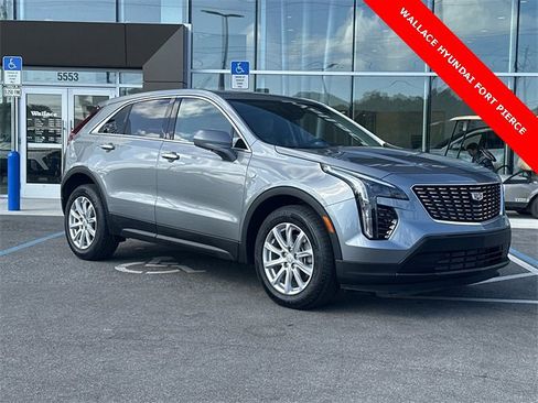 Used 2023 Cadillac XT4 Luxury image 4