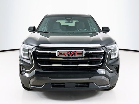 Used 2025 GMC Terrain Elevation image 2