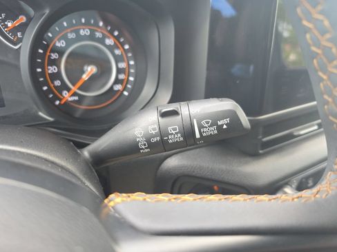 Used 2024 Jeep Wrangler Unlimited Sport AWD/4WD image 15