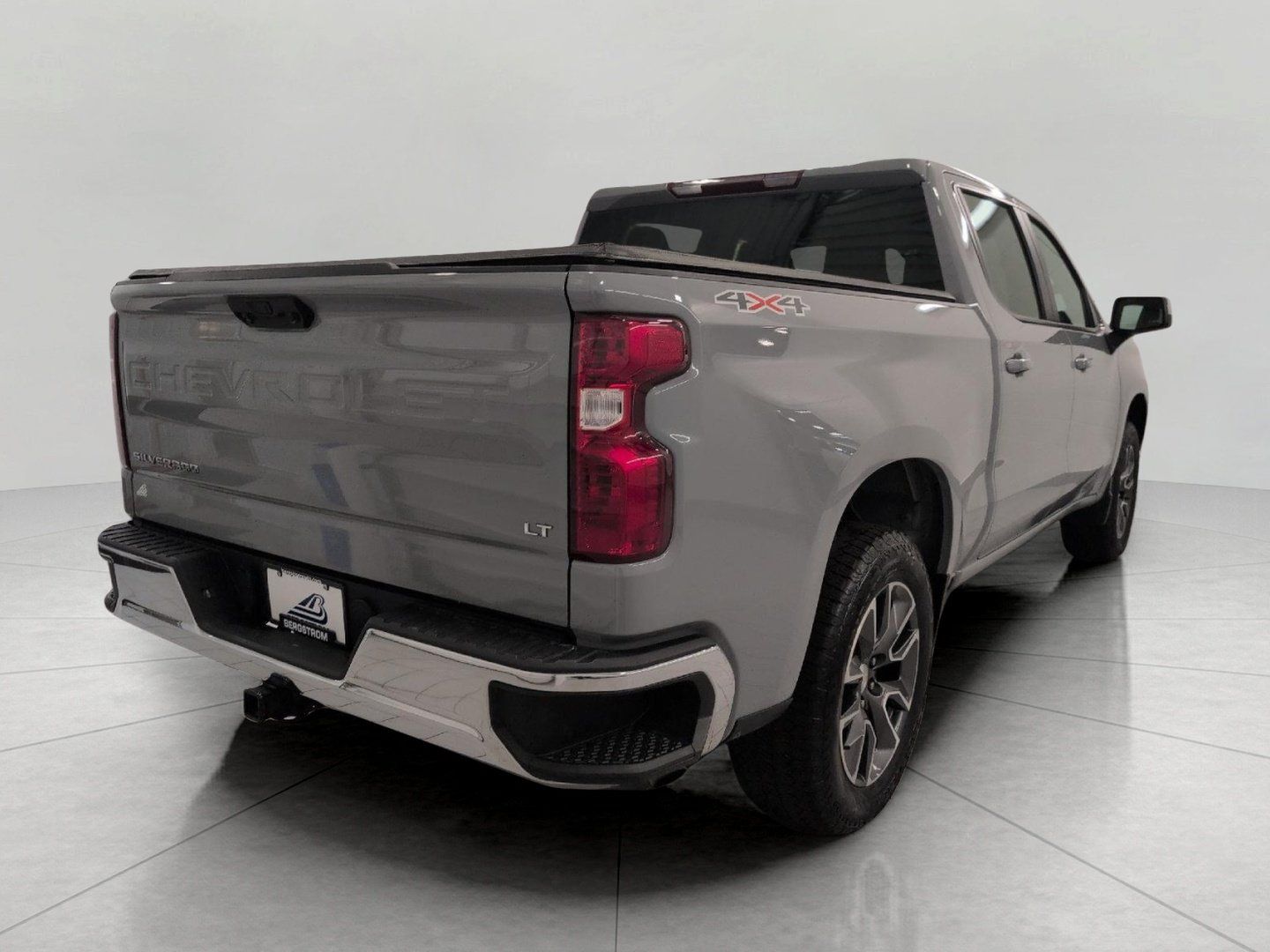 Used 2024 Chevrolet Silverado 1500 LT AWD/4WD image 19