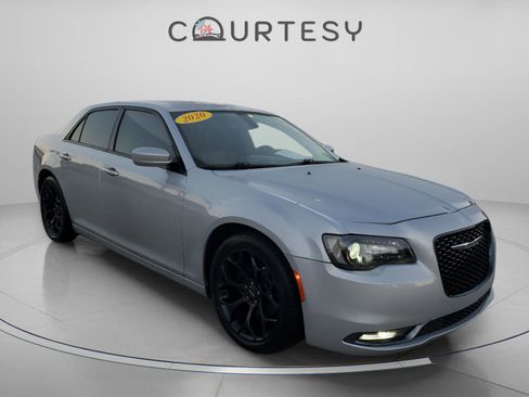 Certified 2020 Chrysler 300 S image 4
