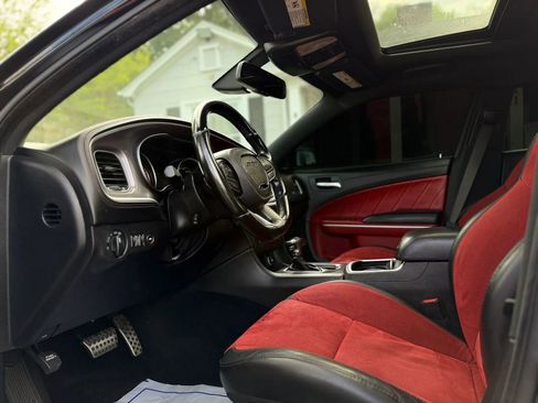 Used 2021 Dodge Charger Scat Pack RWD image 10