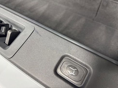 New 2025 Lincoln Navigator Reserve image 31