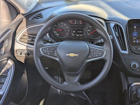 Used 2024 Chevrolet Malibu LT image 16